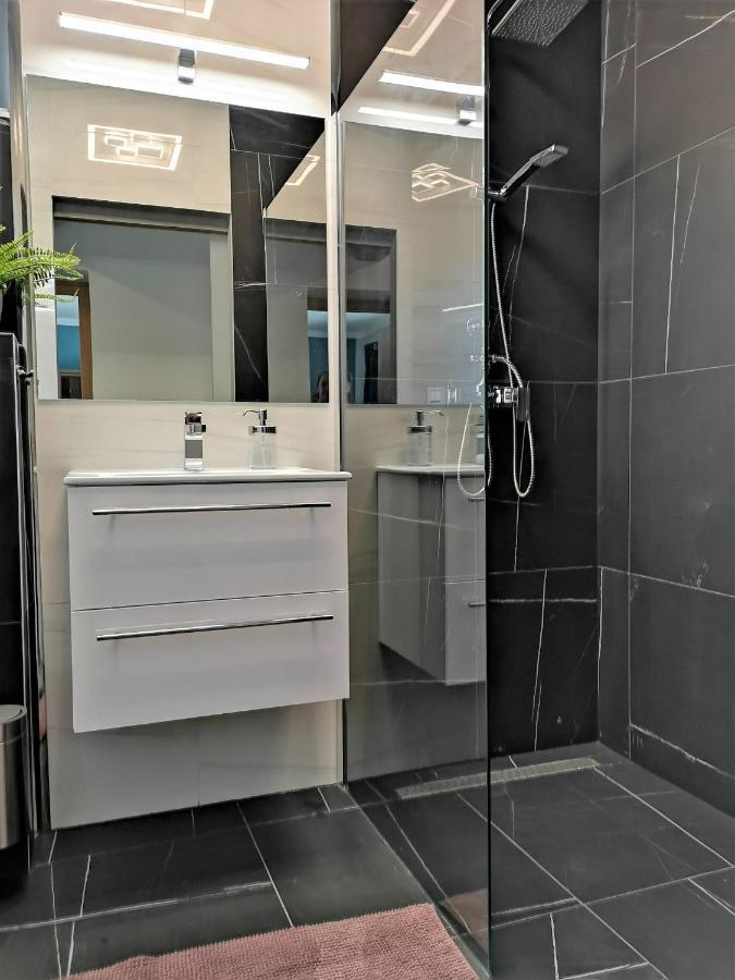 Otium Wellness Apartmanhaz Balatonakarattya Exteriör bild