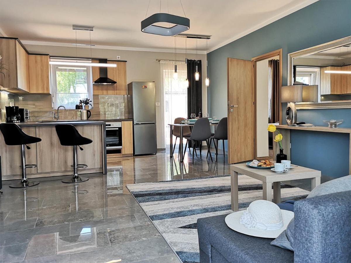 Otium Wellness Apartmanhaz Balatonakarattya Exteriör bild