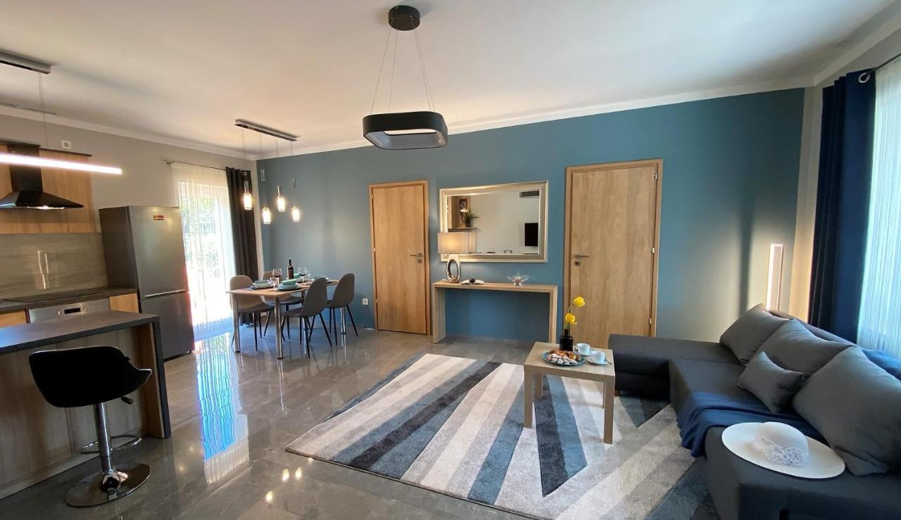 Otium Wellness Apartmanhaz Balatonakarattya Exteriör bild