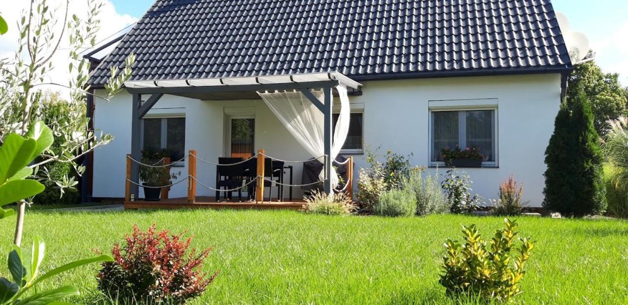 Otium Wellness Apartmanhaz Balatonakarattya Exteriör bild