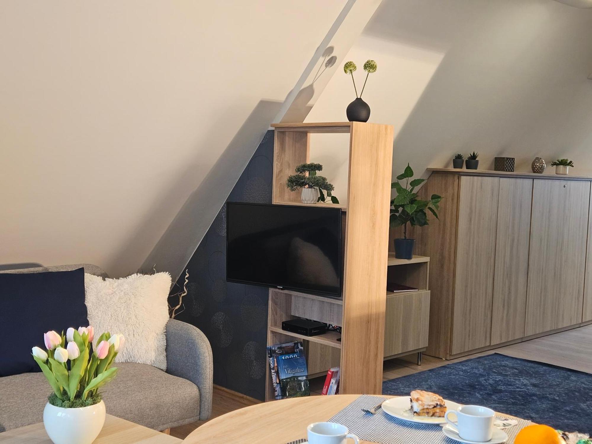 Otium Wellness Apartmanhaz Balatonakarattya Exteriör bild